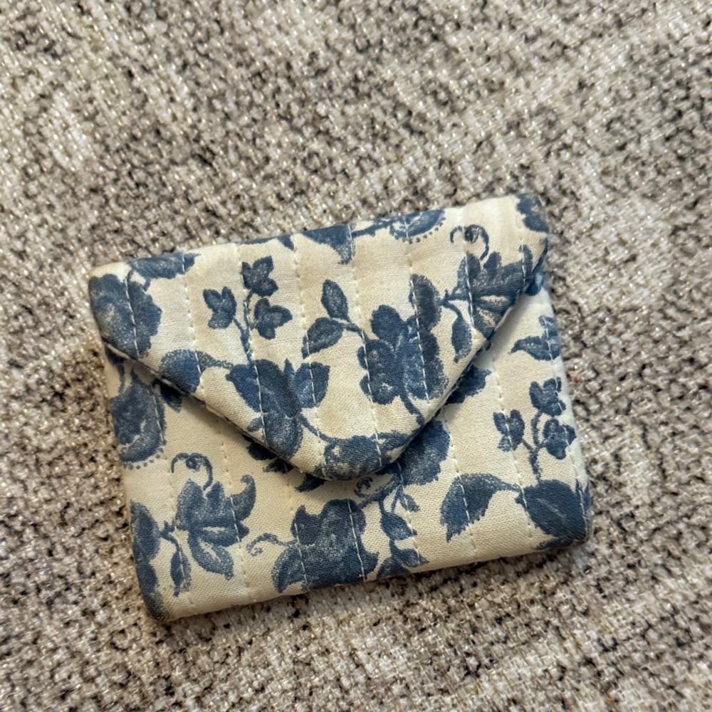 Sezane Mini Pouch GUC